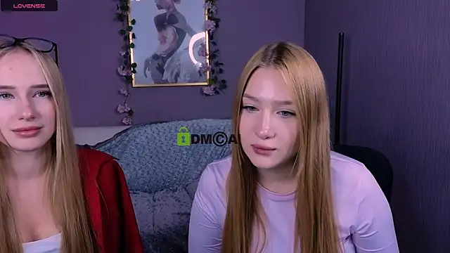 playful_sophie's cam snapshot