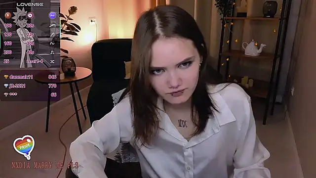 Dilara_xBaby's cam snapshot