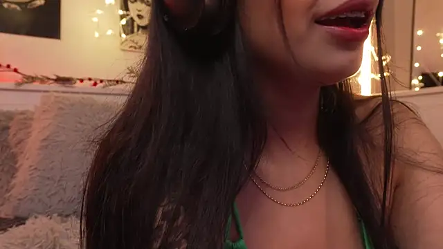 sophieee_art's cam snapshot