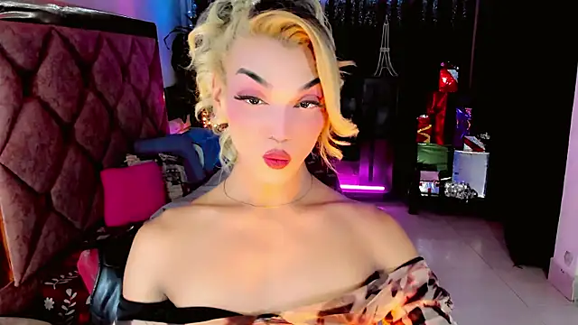 the-horus-girl live sex cam