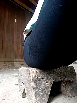 NariShow's cam snapshot