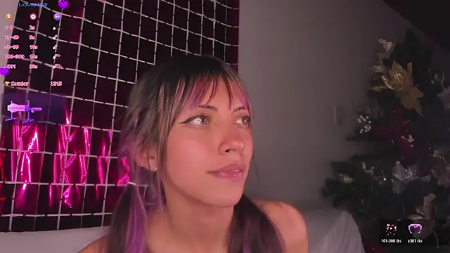 MiaGoth_'s cam snapshot