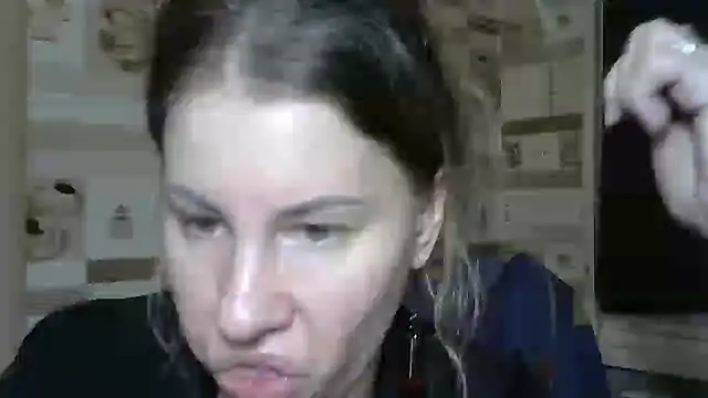 TherestlessKitty's cam snapshot