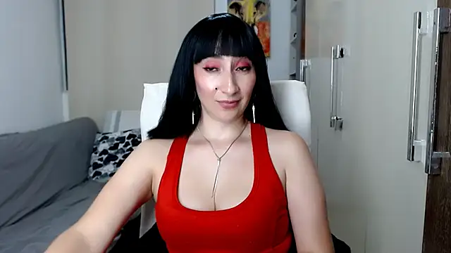 Laura-pervert live sex cam