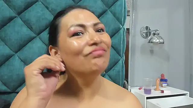 PENELOPELEWISs's cam snapshot