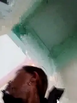 bella-la's cam snapshot