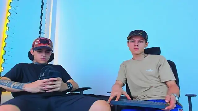 HOT_boy2025's cam snapshot