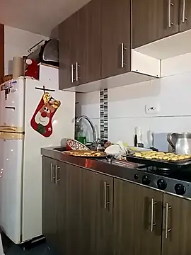 IVONNE_COLLINS33's cam snapshot