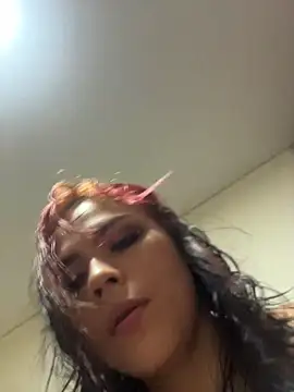 Chloemercury's cam snapshot