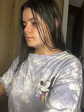 2Angela_'s cam snapshot