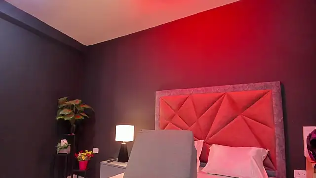 mia_milff's cam snapshot