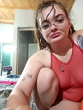 Emmacut's cam snapshot