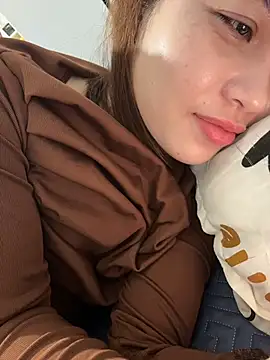 lonelygirl_k2's cam snapshot