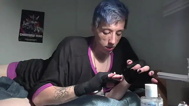 AskAveryAnything's cam snapshot