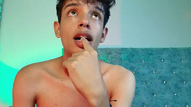 maxfrost_1's cam snapshot