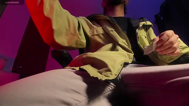 s_sven03's cam snapshot