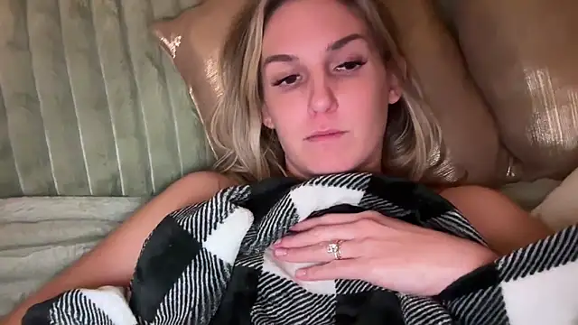 Graciemae_baexx's cam snapshot