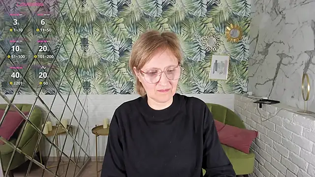 Paris_Cherry's cam snapshot