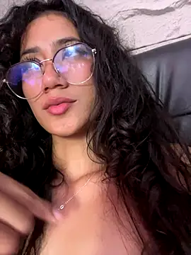 KaitlynLoveCam's cam snapshot