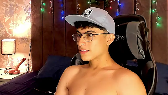 Aaron_Eze's cam snapshot