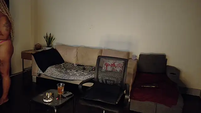 FreckleFaceBeauty live sex cam