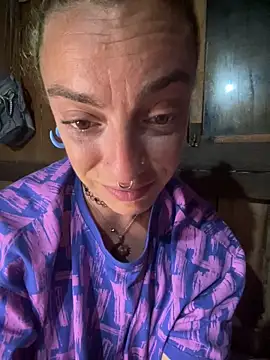 SalyTredelMonte's cam snapshot