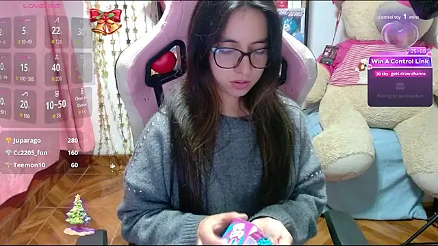 Maggie_Fox3's cam snapshot