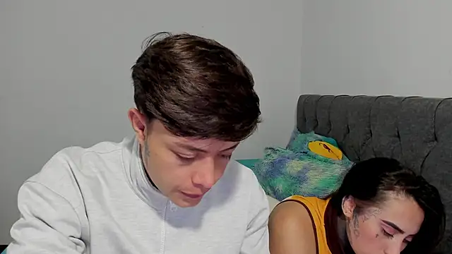 steban_and_kim's cam snapshot