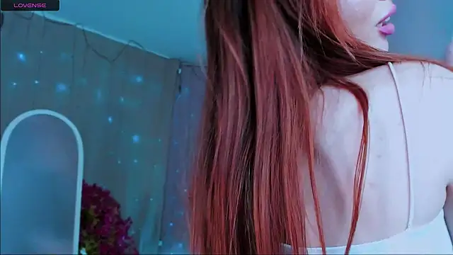 _BellaClark live sex cam