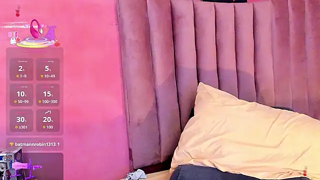 mialeia01's cam snapshot