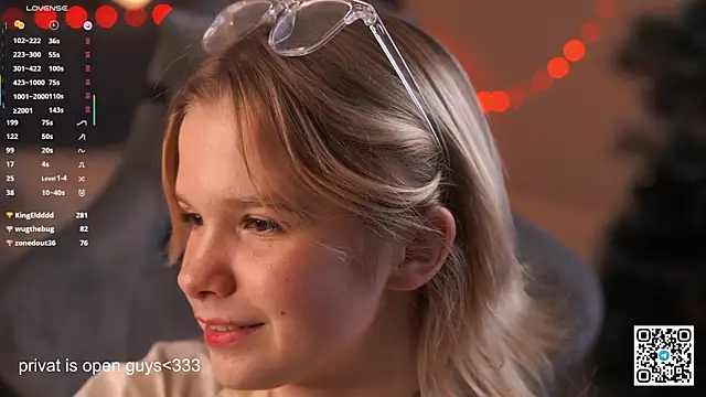 PhillisEsplin's cam snapshot