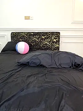 Zola_Nooryi's cam snapshot