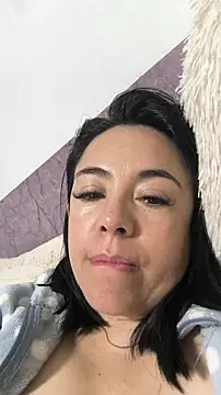 Bella_fournier's cam snapshot