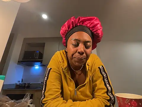 ChocolateCakeQueen's cam snapshot