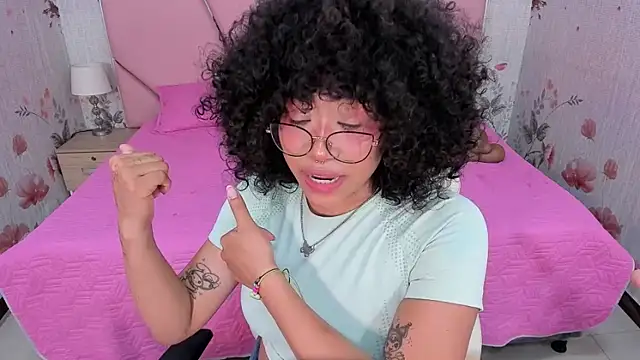 SafiroAgataaa's cam snapshot