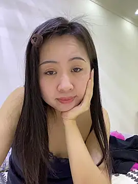 linda-y's cam snapshot