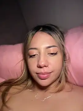 MissCat_'s cam snapshot