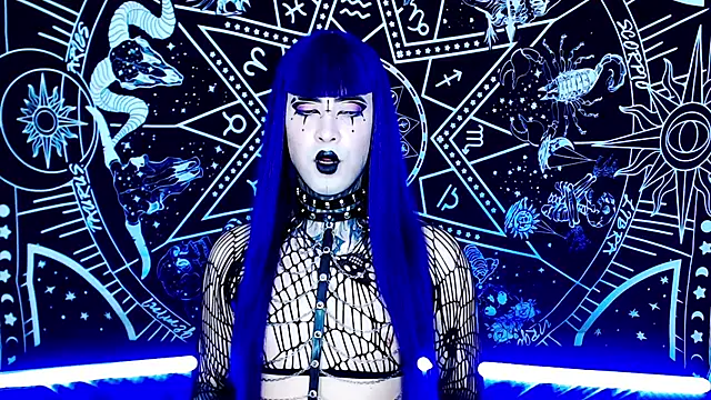 naomi_satan live sex cam