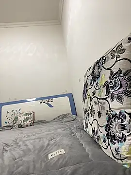 linda-y live sex cam