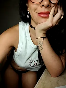 BabySuggarx live sex cam