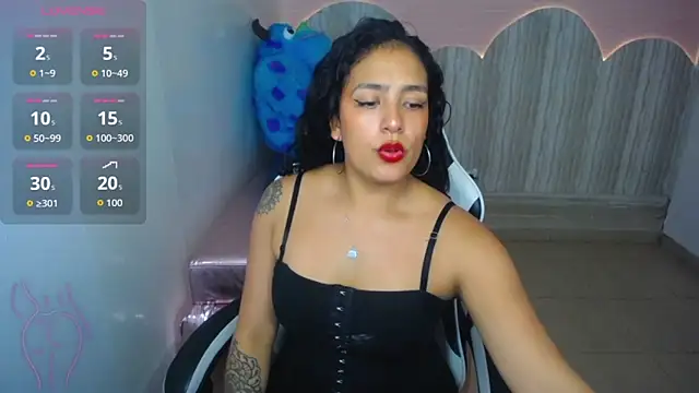 tamara_brown_t's cam snapshot