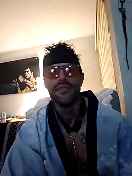 Chesarini live sex cam