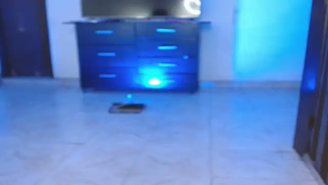 engielphoenis14 live sex cam