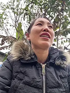 Huong-Ly's cam snapshot