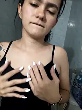 Adrenaline_crazy's cam snapshot