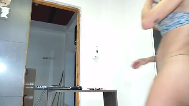 SWEETKAREN live sex cam