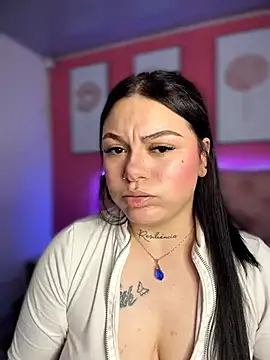 Megaan__More's cam snapshot