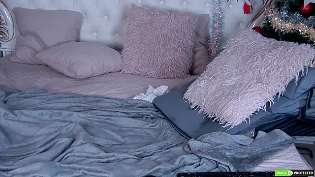 EmmaWarren's cam snapshot