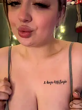 KellyMoors's cam snapshot