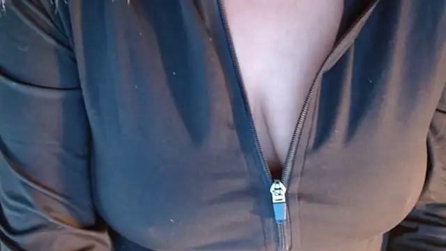 MysteryLadyxXx's cam snapshot